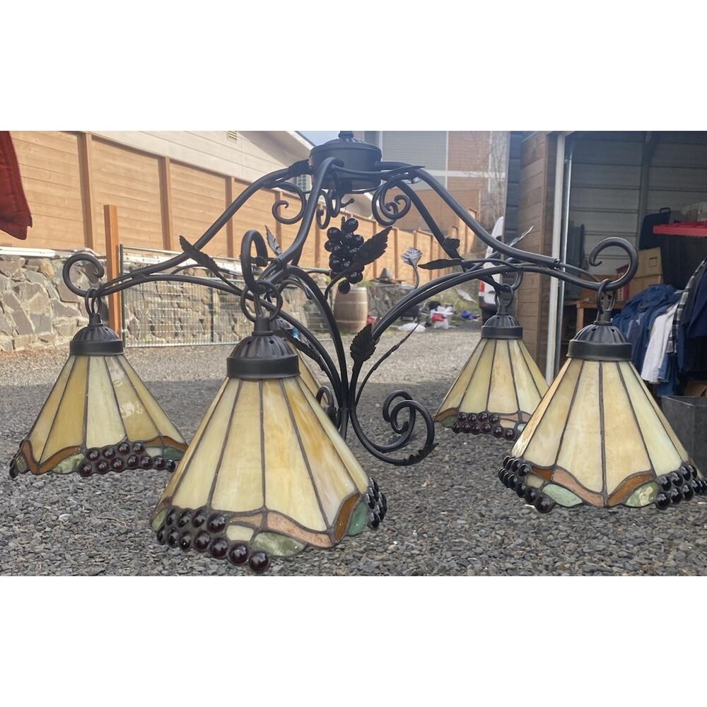 Westmore Lighting Grape Trellis Antique Iron Tiffany-style 5 Light Chandelier